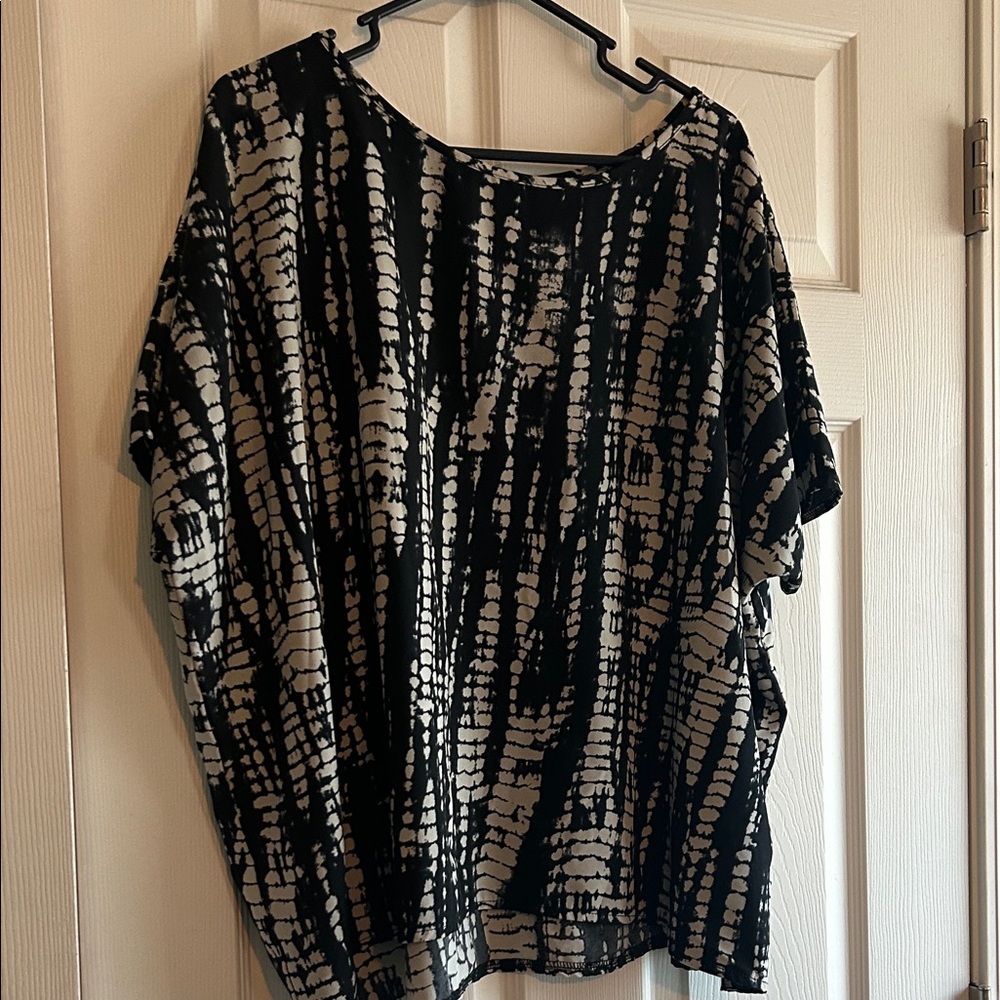 Navy and White Women's Top